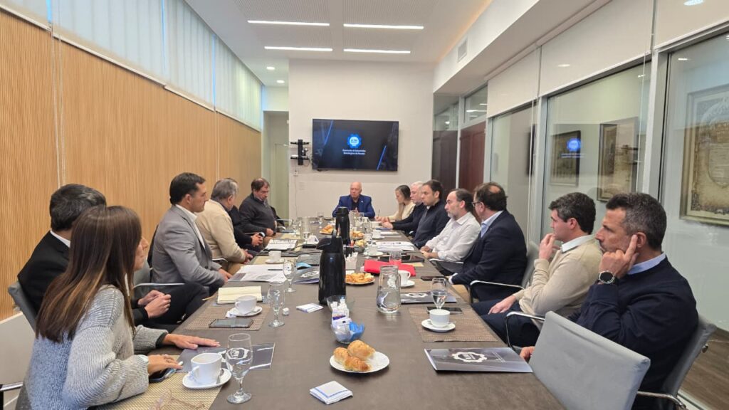 Desayuno empresarial para el  «Sector Frio»